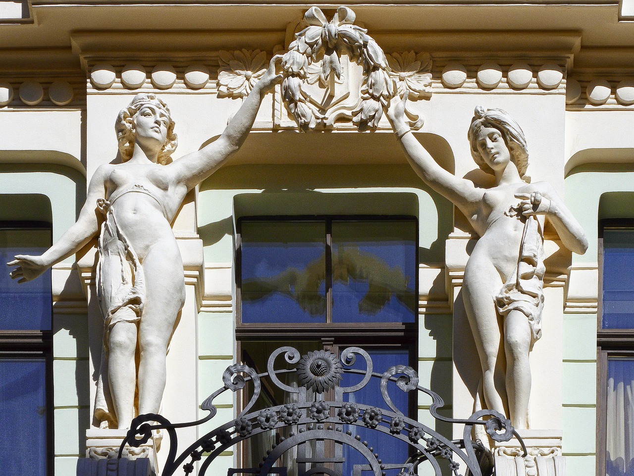 揭秘中国最早的佛像——历史尘埃中的信仰之光 中国最早的佛像是哪个